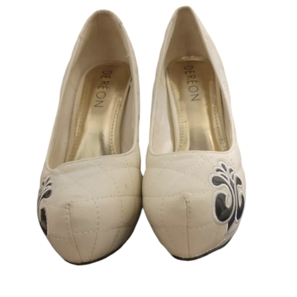 NEVER WORN House of Deréon Beige Quilted Pattern Platform Stilettos Size 8 - Picture 3 of 5